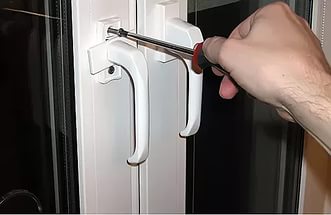 замена ручек на пластиковых окнах