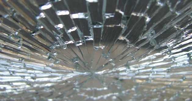 разбит стеклопакет